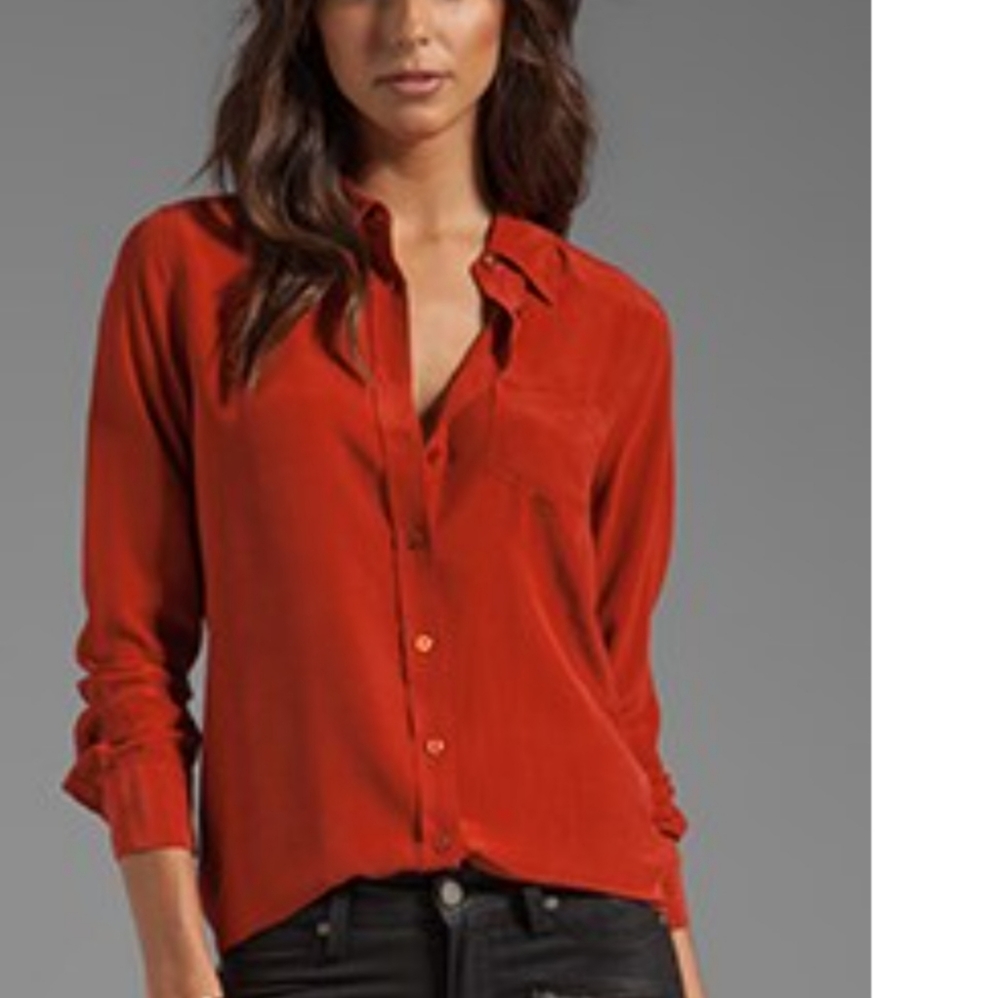 Equipment femme slim fit silk top size medium